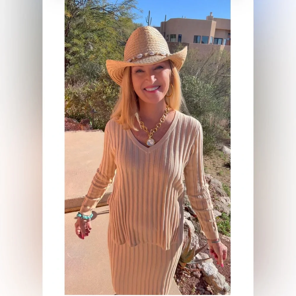 NWT Beige Long Sleeve Ribbed Knit SKIRT Set-S - Picture 3 of 12